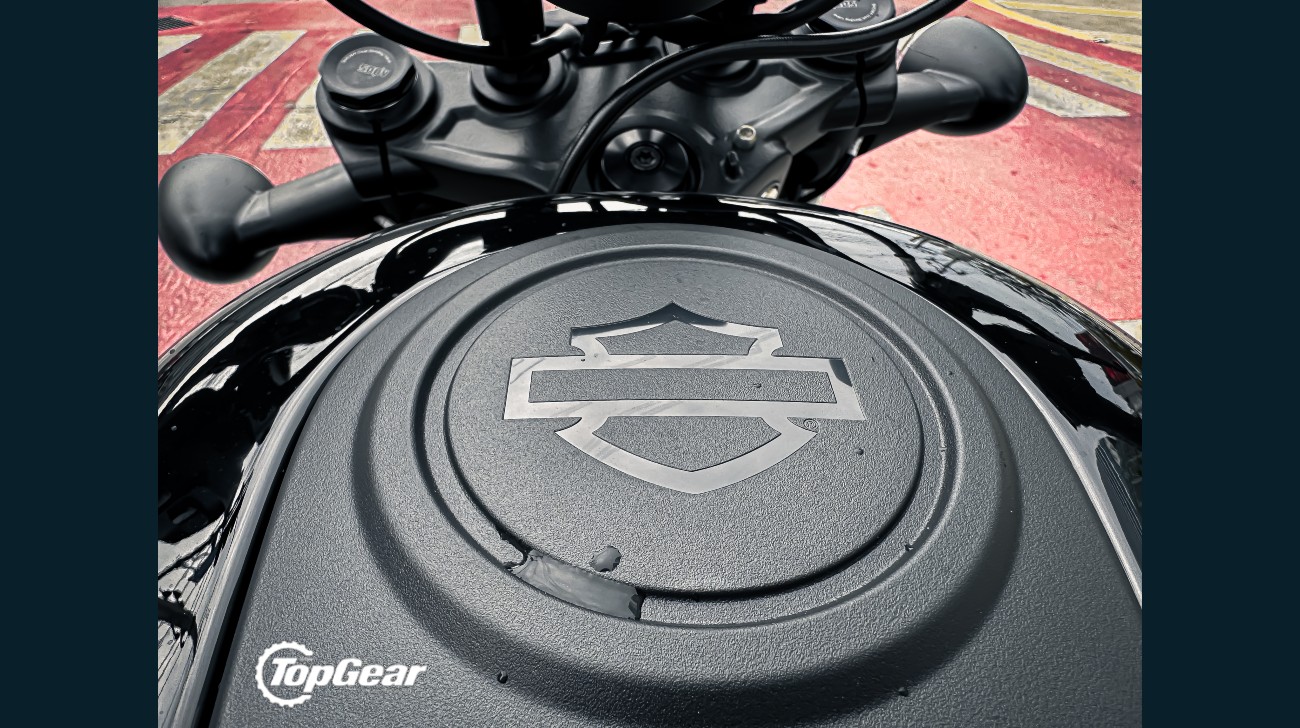 Features Harley-davidson-05jpg