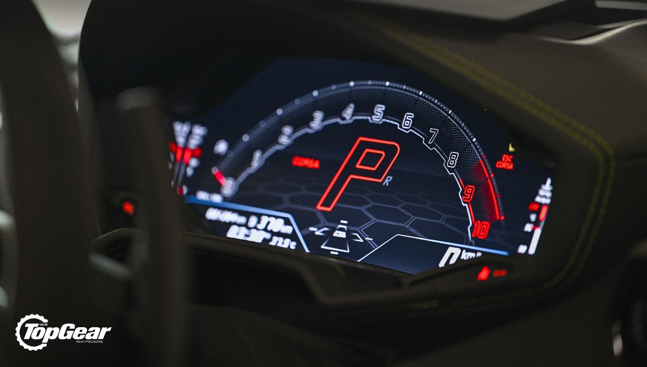 Features Lambo-huracan-02jpg