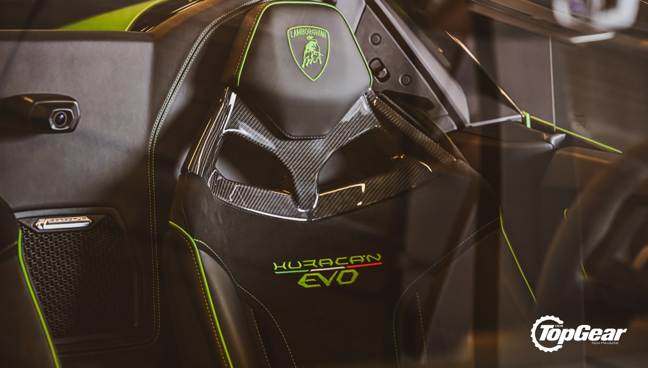 Features Lambo-huracan-03jpg