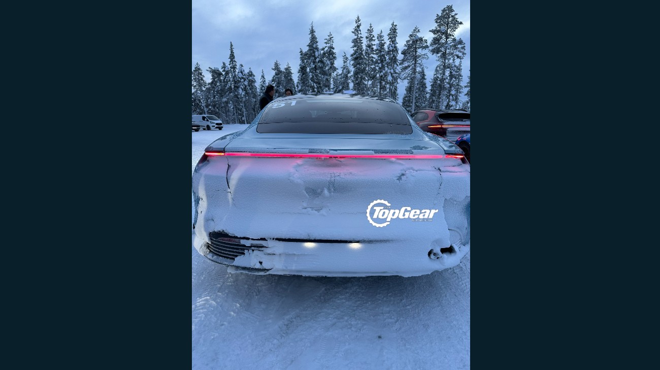 Features Porsche-ice10jpg