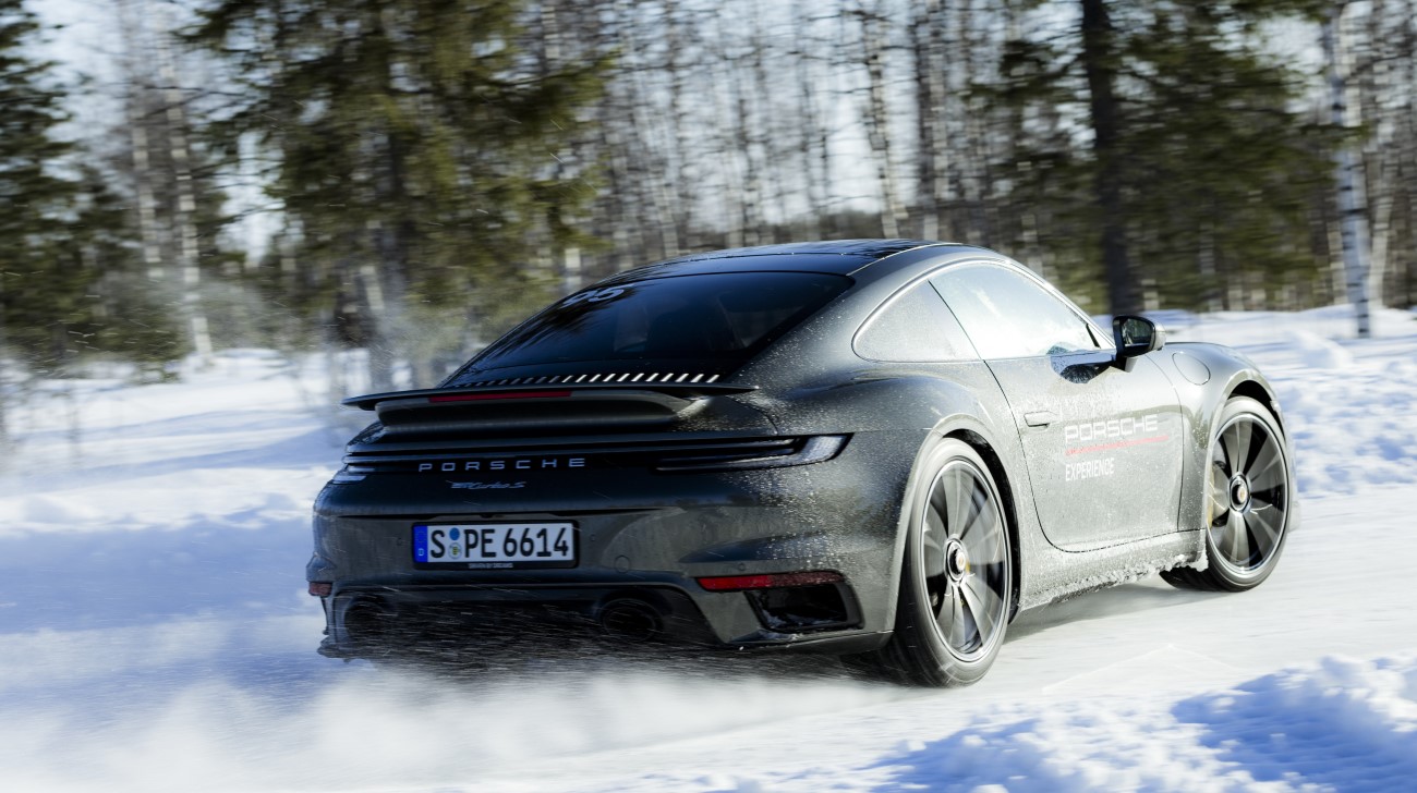 Features Porscheiceexperience1jpg
