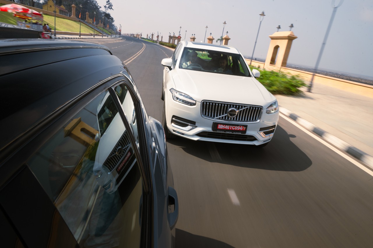 Features Volvo Web 3jpg