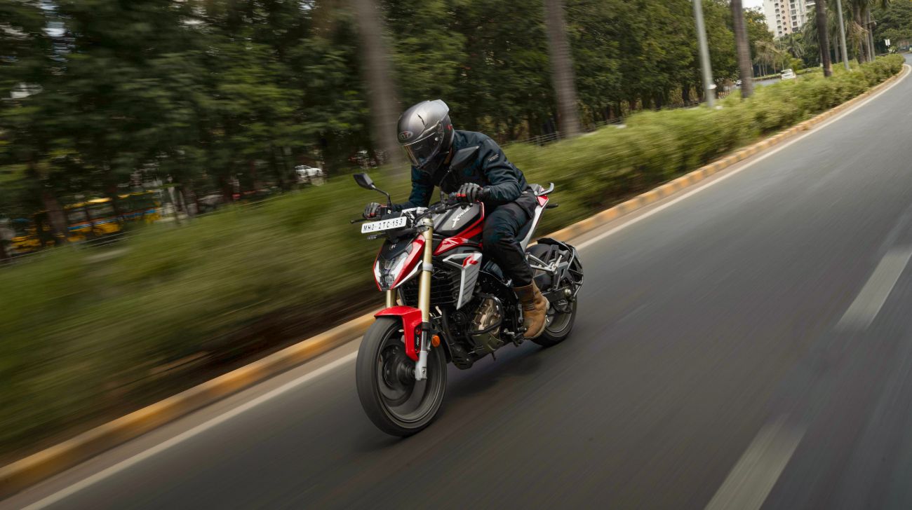 The Battle of Xtremes | Hero Xtreme 250R Vs Mumbai