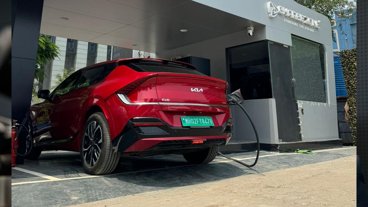 E-Fuels vs Electricity: A Battle for the Future of Transportation?