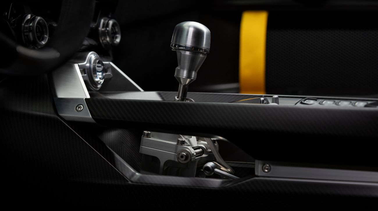 Aston Martin Valiant Gearbox Mechanismjpg