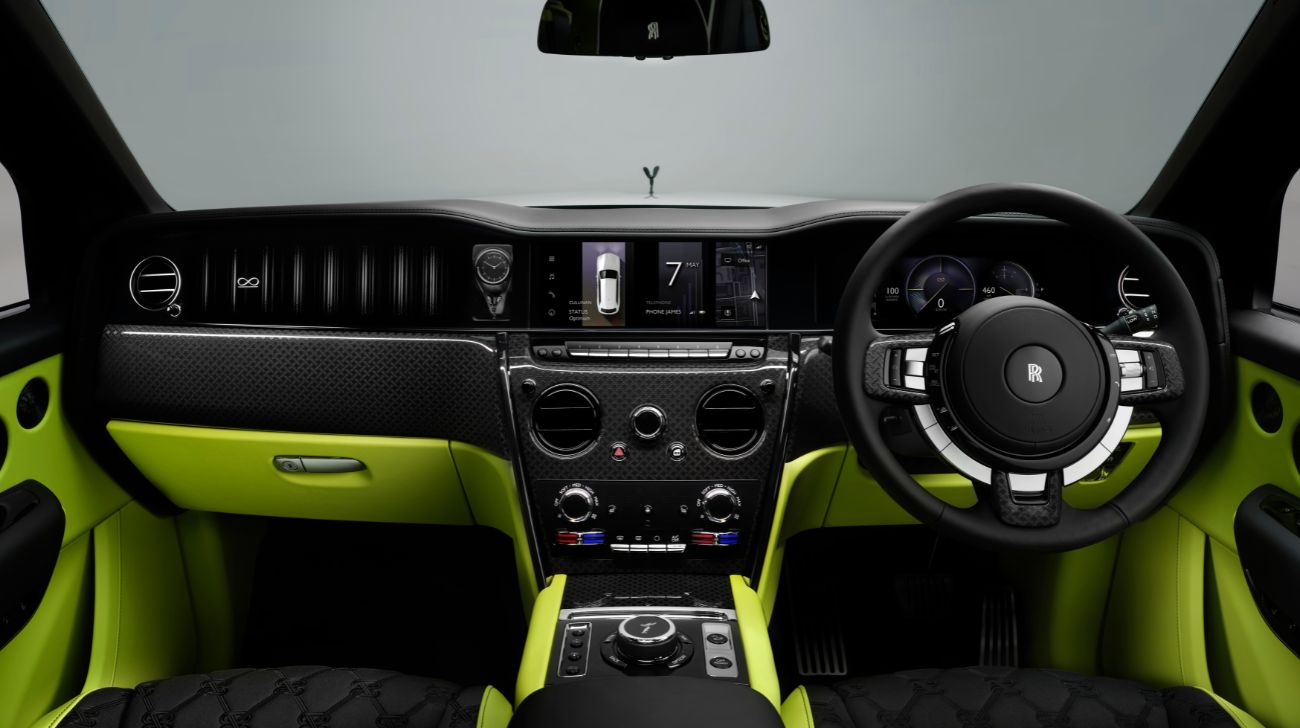 Green Rolls Royce Cullinan Interiorjpeg
