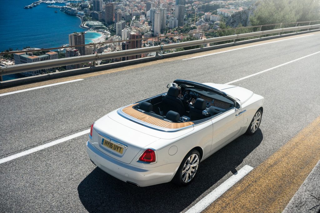 Https Wwwcarscoopscom Wp-content Uploads 2021 04 Rolls-royce-dawn-and-wraith-5-1024x683jpg