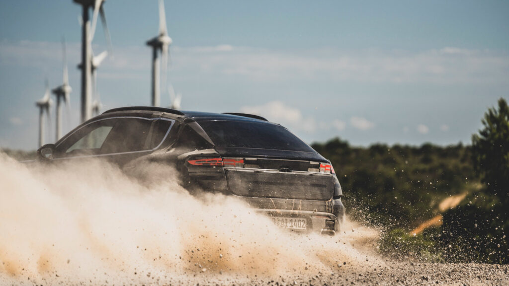 Https Wwwcarscoopscom Wp-content Uploads 2023 01 Porsche-macan-ev-testing-00004-1024x576jpg