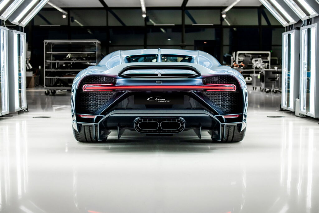 2022-bugatti-chiron-profilee-29-1024x683jpg1675405153