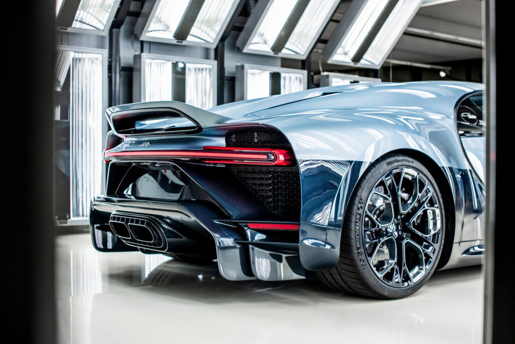 2022-bugatti-chiron-profilee-31-1024x683jpg1675405153