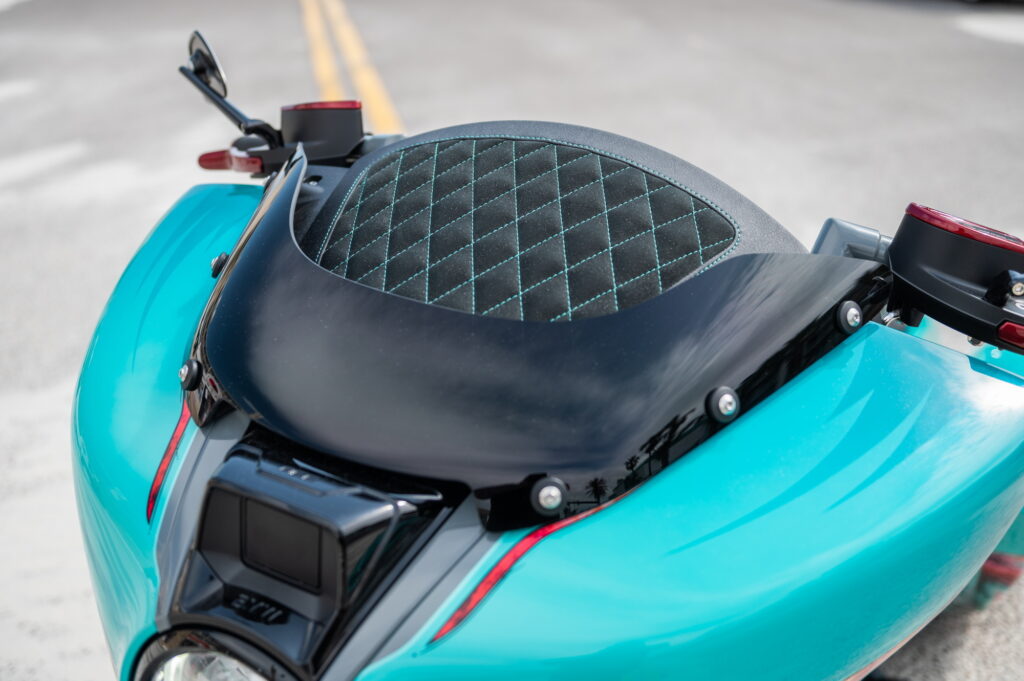 Https Wwwcarscoopscom Wp-content Uploads 2023 03 2023-bmw-r18-b-heavy-duty-9-1024x681jpg