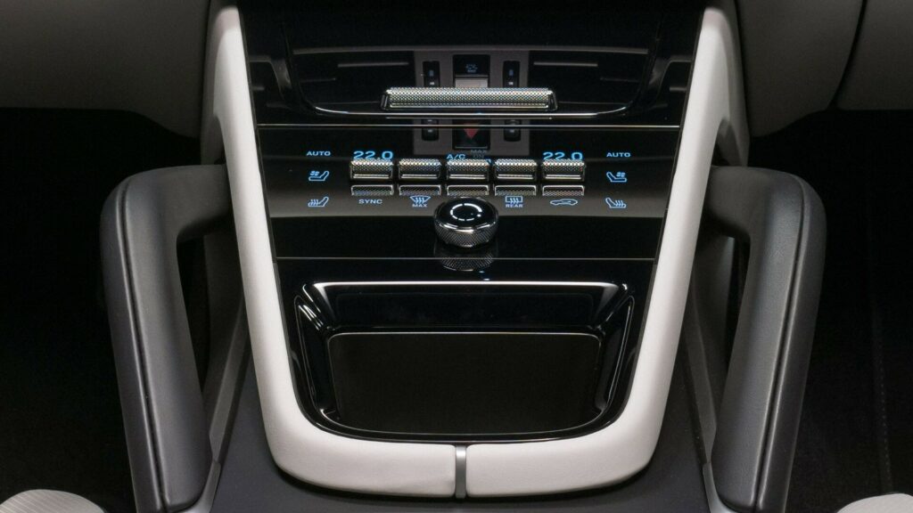 Https Wwwcarscoopscom Wp-content Uploads 2023 03 2024-porsche-cayenne-6-1024x576jpg