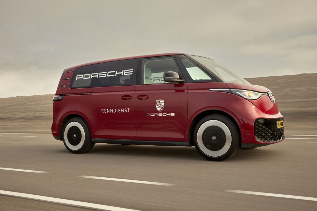 Https Wwwcarscoopscom Wp-content Uploads 2023 03 Porsche-renndienst-vw-id-buzz-and-porsche-taycan-7-1024x683jpg