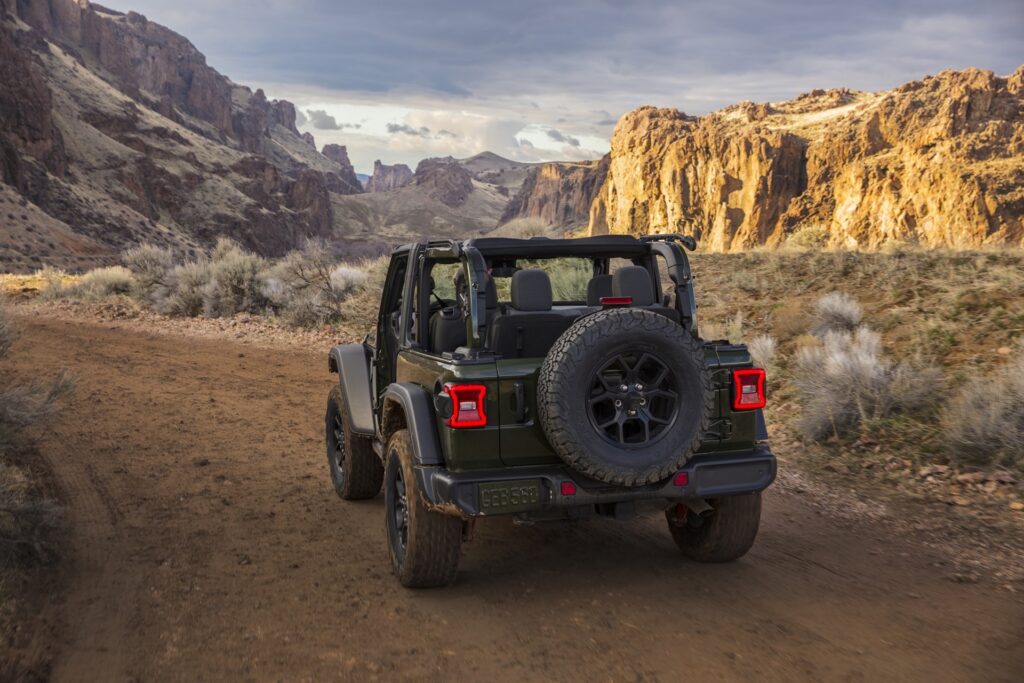 Https Wwwcarscoopscom Wp-content Uploads 2023 04 2024-jeep-wrangler-086-1024x683jpg