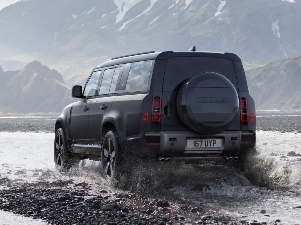 Https Wwwcarscoopscom Wp-content Uploads 2023 04 2024-land-rover-defender-8-1024x768jpg