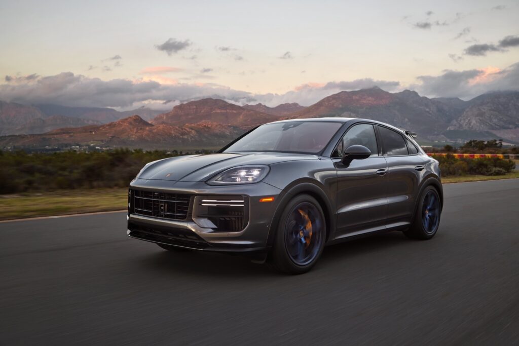 Https Wwwcarscoopscom Wp-content Uploads 2023 04 2024-porsche-cayenne-04-1024x683jpg