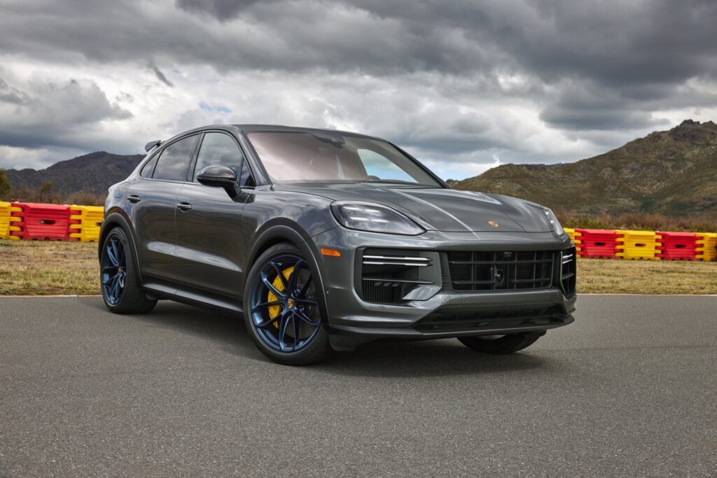 Https Wwwcarscoopscom Wp-content Uploads 2023 04 2024-porsche-cayenne-06-1024x683jpg