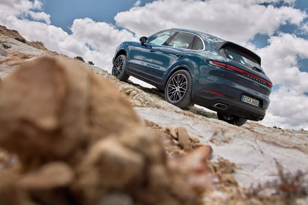 Https Wwwcarscoopscom Wp-content Uploads 2023 04 2024-porsche-cayenne-24-1024x683jpg