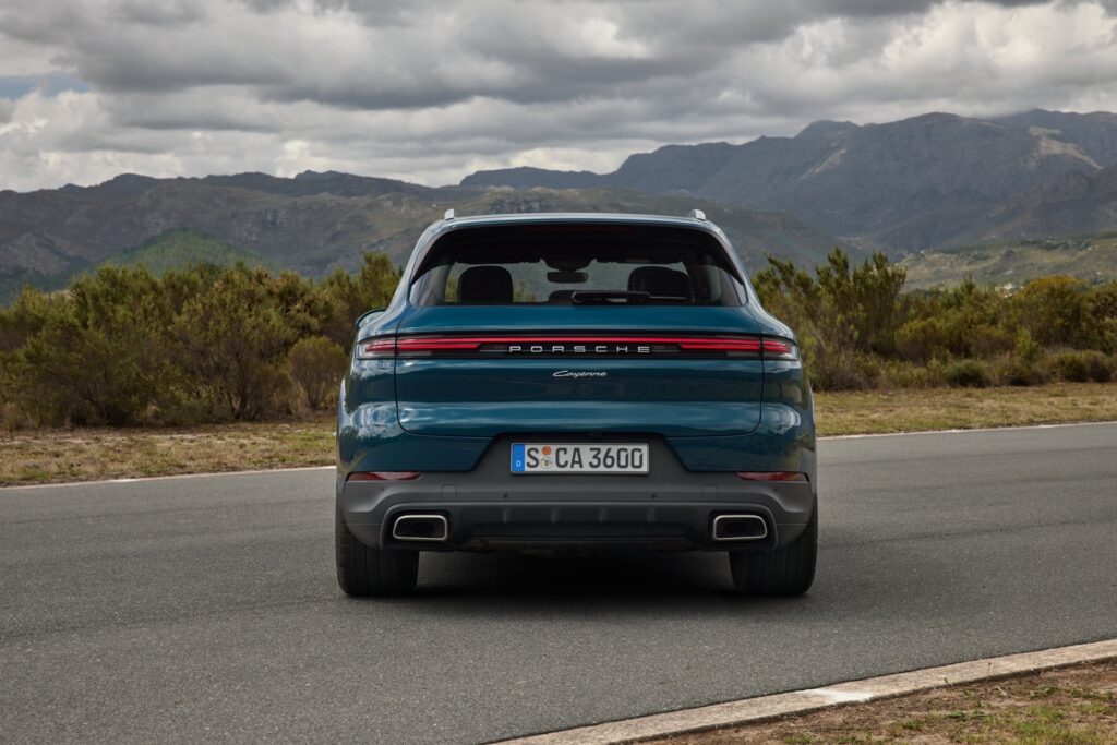 Https Wwwcarscoopscom Wp-content Uploads 2023 04 2024-porsche-cayenne-30-1024x683jpg