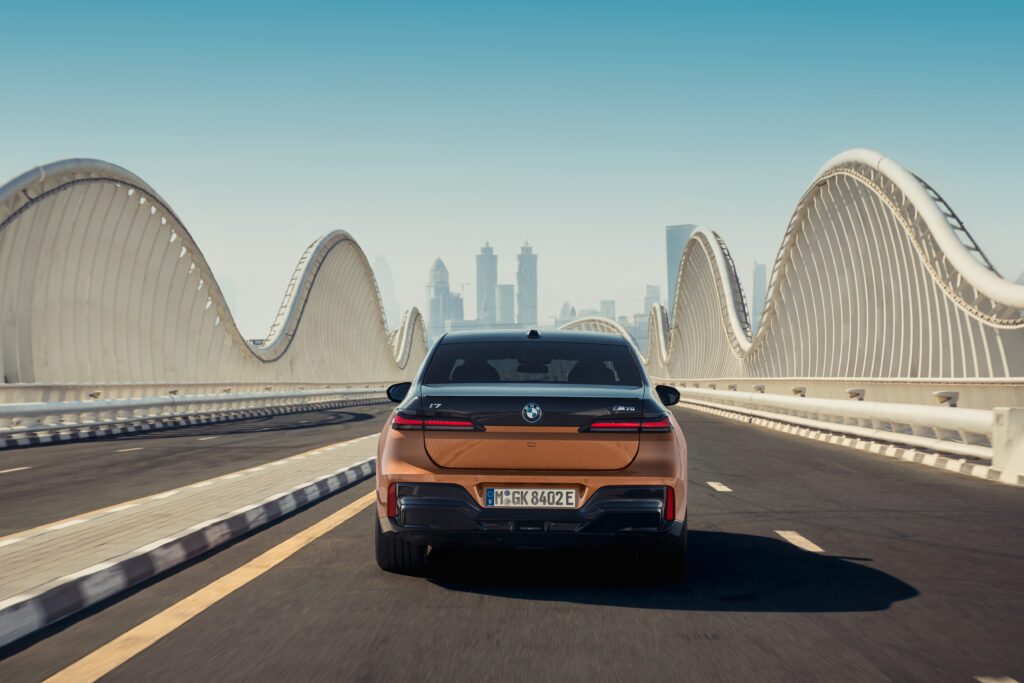 Https Wwwcarscoopscom Wp-content Uploads 2023 04 Bmw-i7-m70-xdrive-43-1024x683jpg