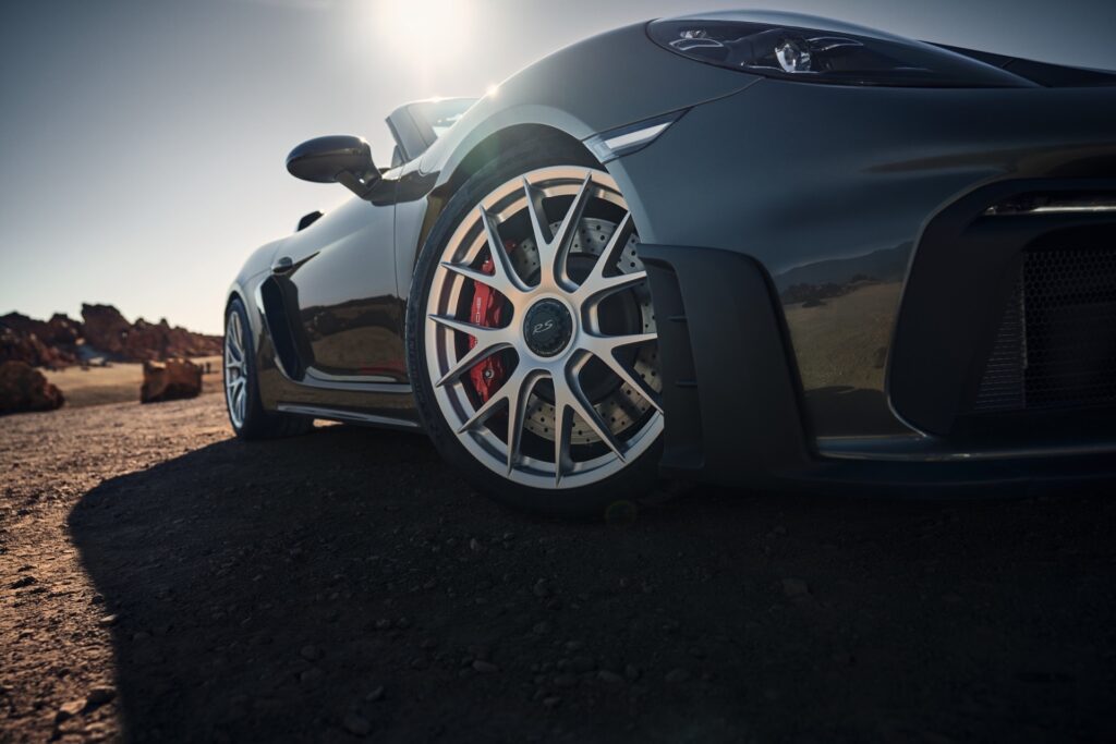 Https Wwwcarscoopscom Wp-content Uploads 2023 05 2024-porsche-718-spyder-rs-21-1024x683jpg