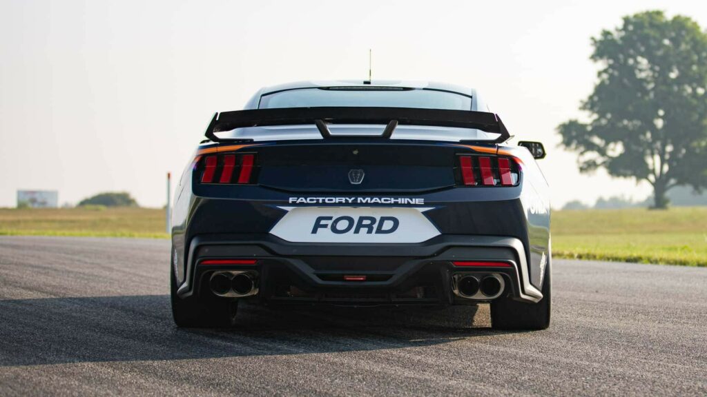 Https Wwwcarscoopscom Wp-content Uploads 2023 07 2024-ford-mustang-dark-horse-r-727-13-1024x576jpg