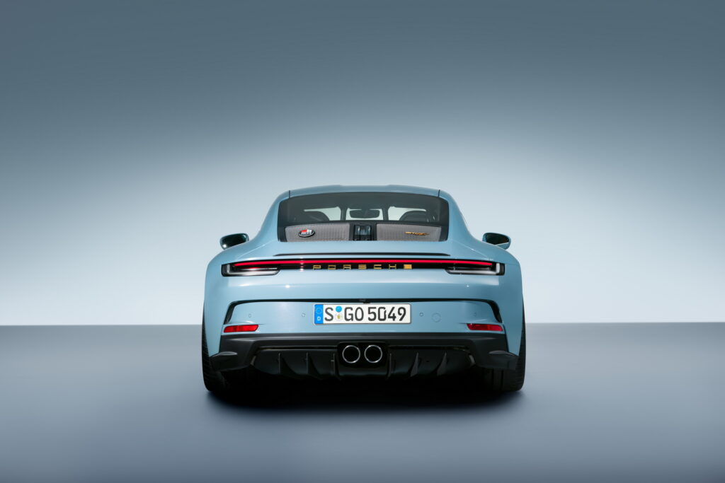 The new Porsche 911 S/T: the lightest 911 of its generation