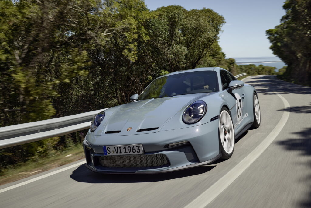 Https Wwwcarscoopscom Wp-content Uploads 2023 08 2024-porsche-911-s-t-9-1024x683jpg