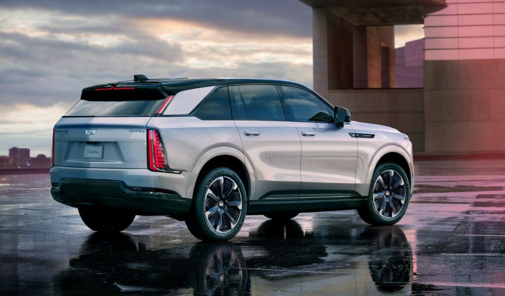Https Wwwcarscoopscom Wp-content Uploads 2023 08 2025-cadillac-escalade-iq-808-10-1024x600jpg