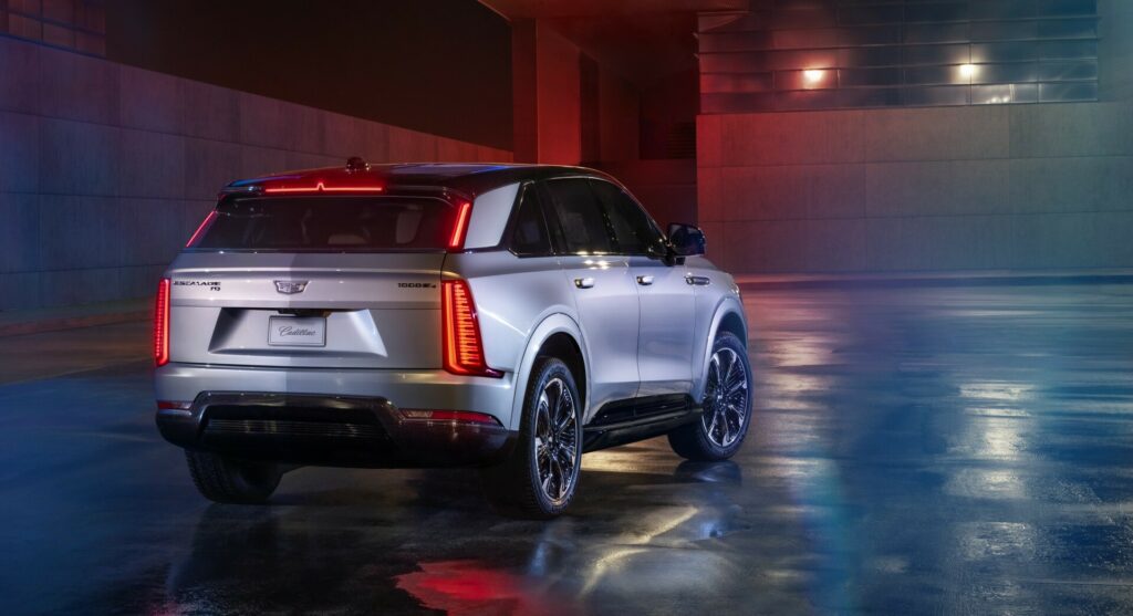 Https Wwwcarscoopscom Wp-content Uploads 2023 08 2025-cadillac-escalade-iq-808-11-1024x557jpg
