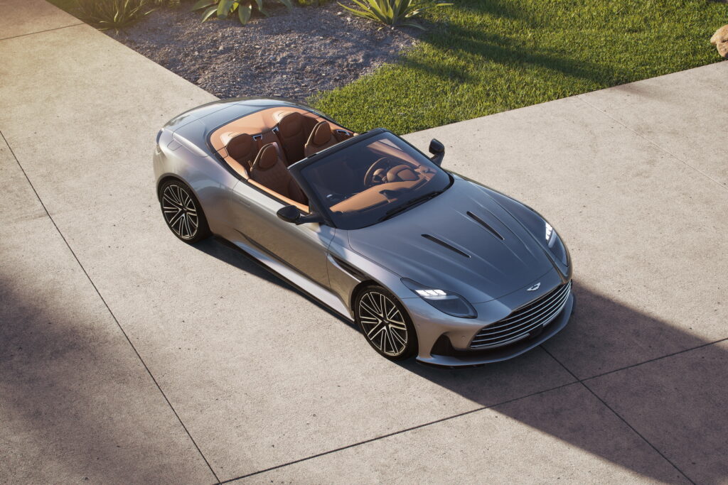 aston-martin-db12-volante-2-1024x683jpg1692185846