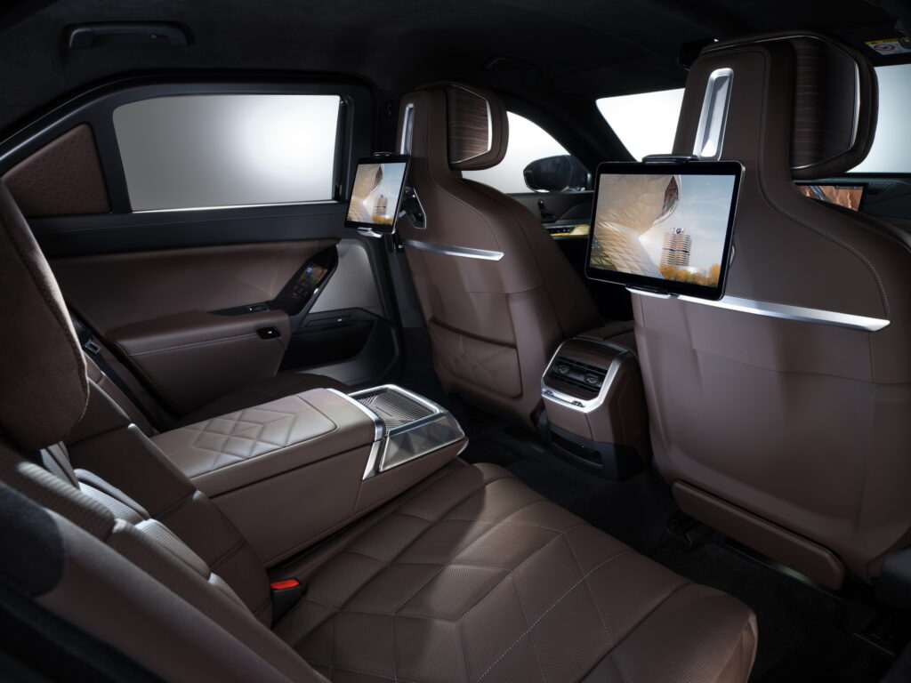 Https Wwwcarscoopscom Wp-content Uploads 2023 08 Bmw-7-series-protection-25-1024x768jpg