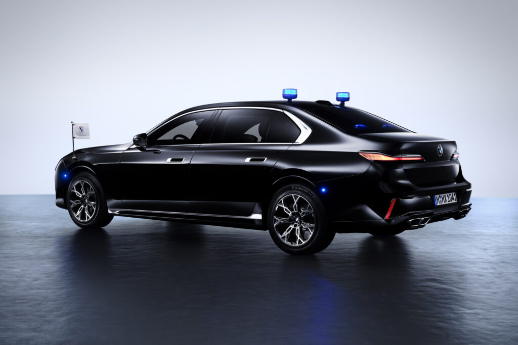 Https Wwwcarscoopscom Wp-content Uploads 2023 08 Bmw-7-series-protection-6-1024x683jpg