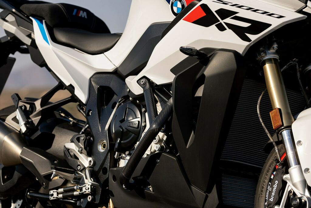 Https Wwwcarscoopscom Wp-content Uploads 2023 10 2024-bmw-s-1000-xr-1026-40-1024x683jpg