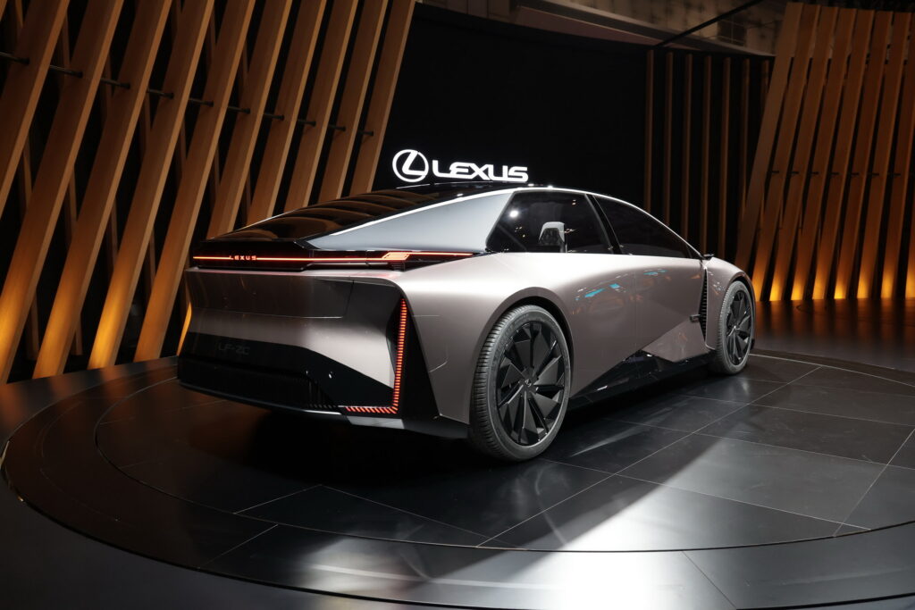 Https Wwwcarscoopscom Wp-content Uploads 2023 10 Lexus-lf-zc-12-1024x683jpg