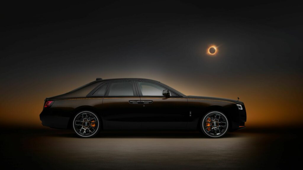 Https Wwwcarscoopscom Wp-content Uploads 2023 10 Rolls-royce-black-badge-ghost-ekleipsis-3-1024x576jpg