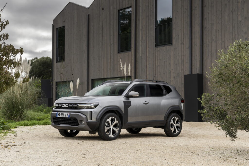 Https Wwwcarscoopscom Wp-content Uploads 2023 11 2024-dacia-duster-journey-exterior-6-1024x683jpg