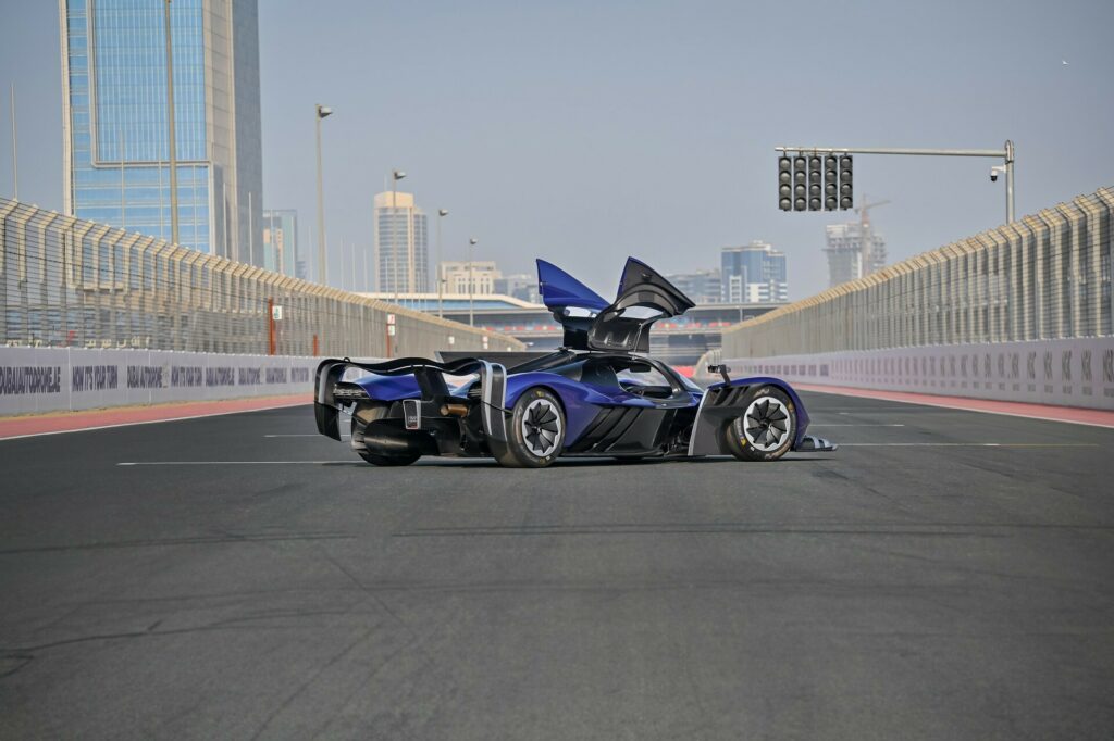Https Wwwcarscoopscom Wp-content Uploads 2023 11 Aston-martin-valkyrie-amr-pro-3-1024x682jpg