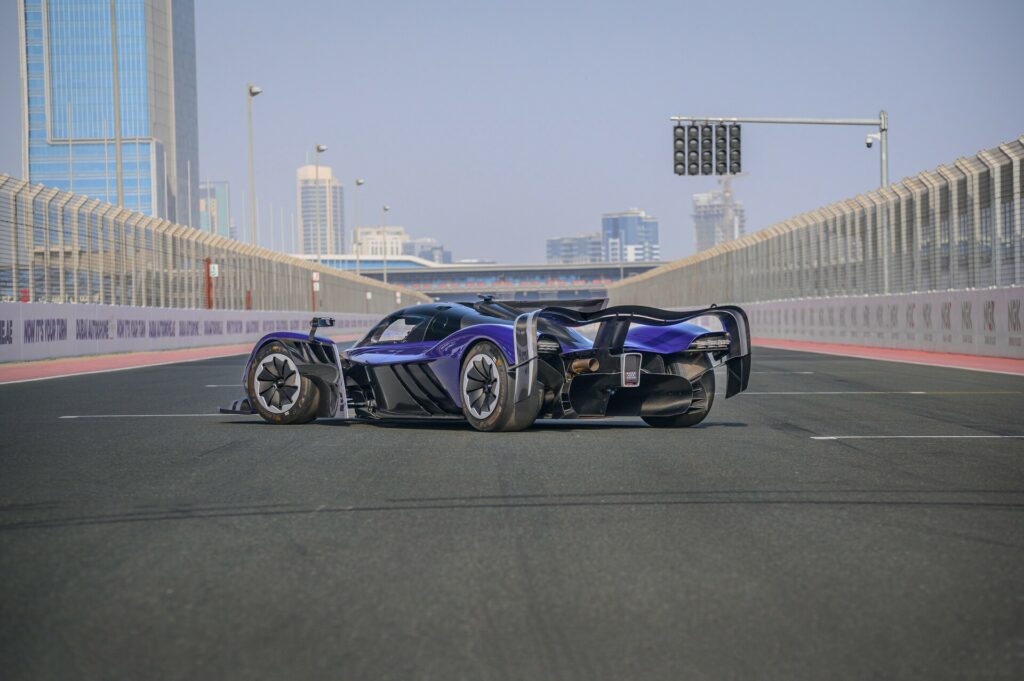 Https Wwwcarscoopscom Wp-content Uploads 2023 11 Aston-martin-valkyrie-amr-pro-6-1024x681jpg