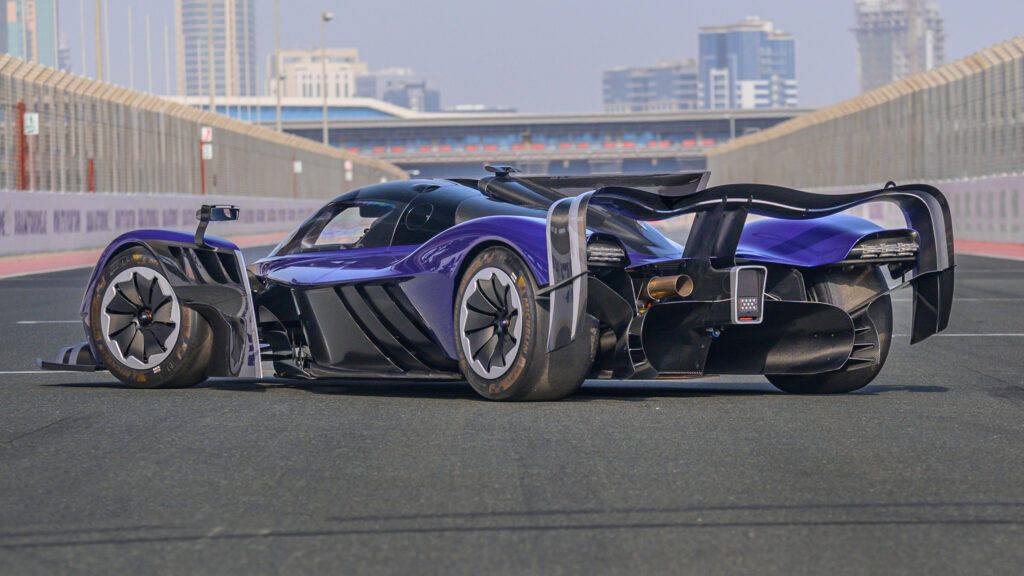 Https Wwwcarscoopscom Wp-content Uploads 2023 11 Aston-martin-valkyrie-amr-pro-a-1024x576jpg