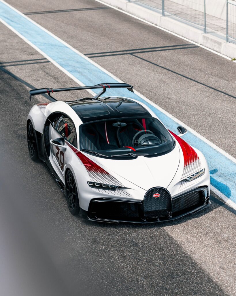 Https Wwwcarscoopscom Wp-content Uploads 2023 11 Bugatti-chiron-pur-sport-grand-prix-1-819x1024jpg
