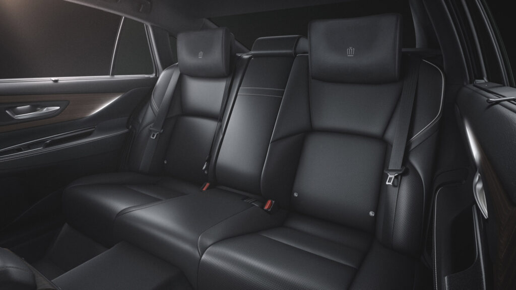 Https Wwwcarscoopscom Wp-content Uploads 2023 11 Toyota-crown-sedan-japan-00006-1024x576jpg