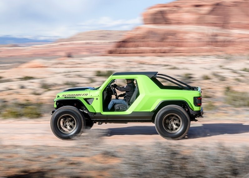 Jeep-scrambler 392 Concept-2023-800-04jpg