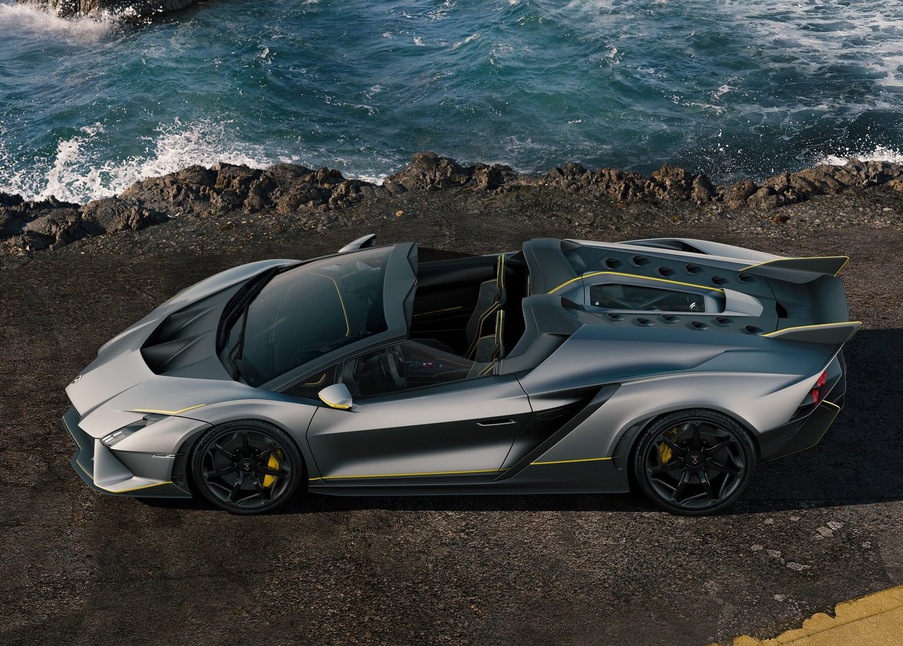 Lamborghini-autentica-2023-1280-04jpg