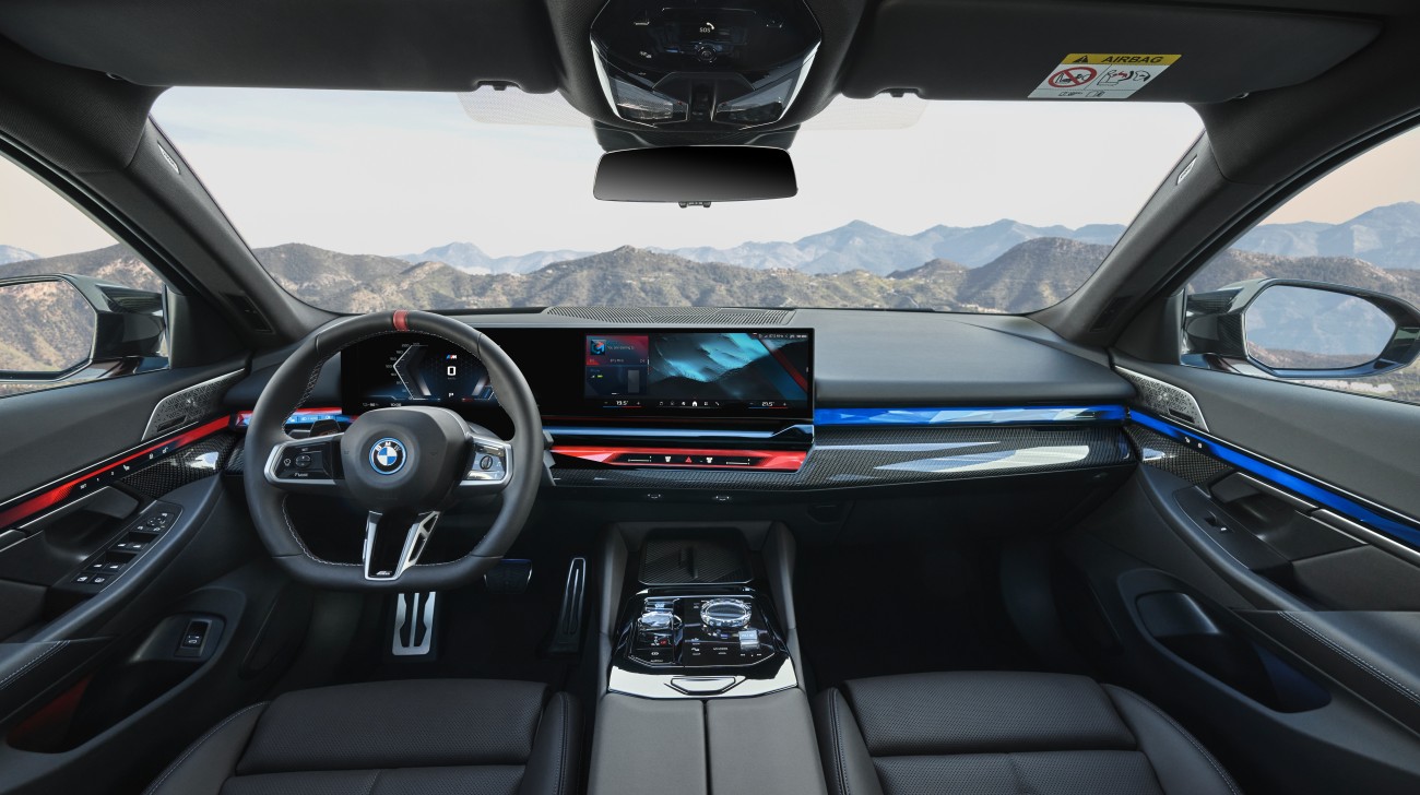 P90505514 Highres The-new-bmw-i5-m60-x 1jpg