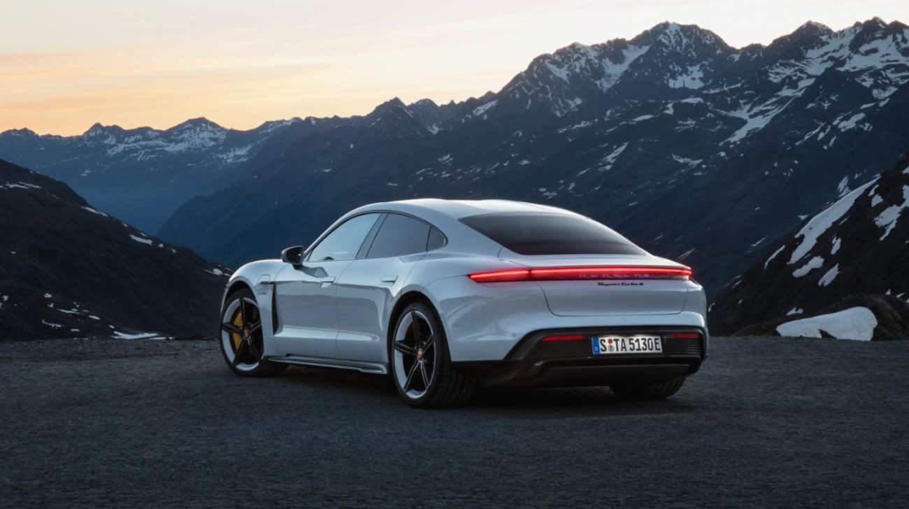 Porsche Taycan Rearjpg
