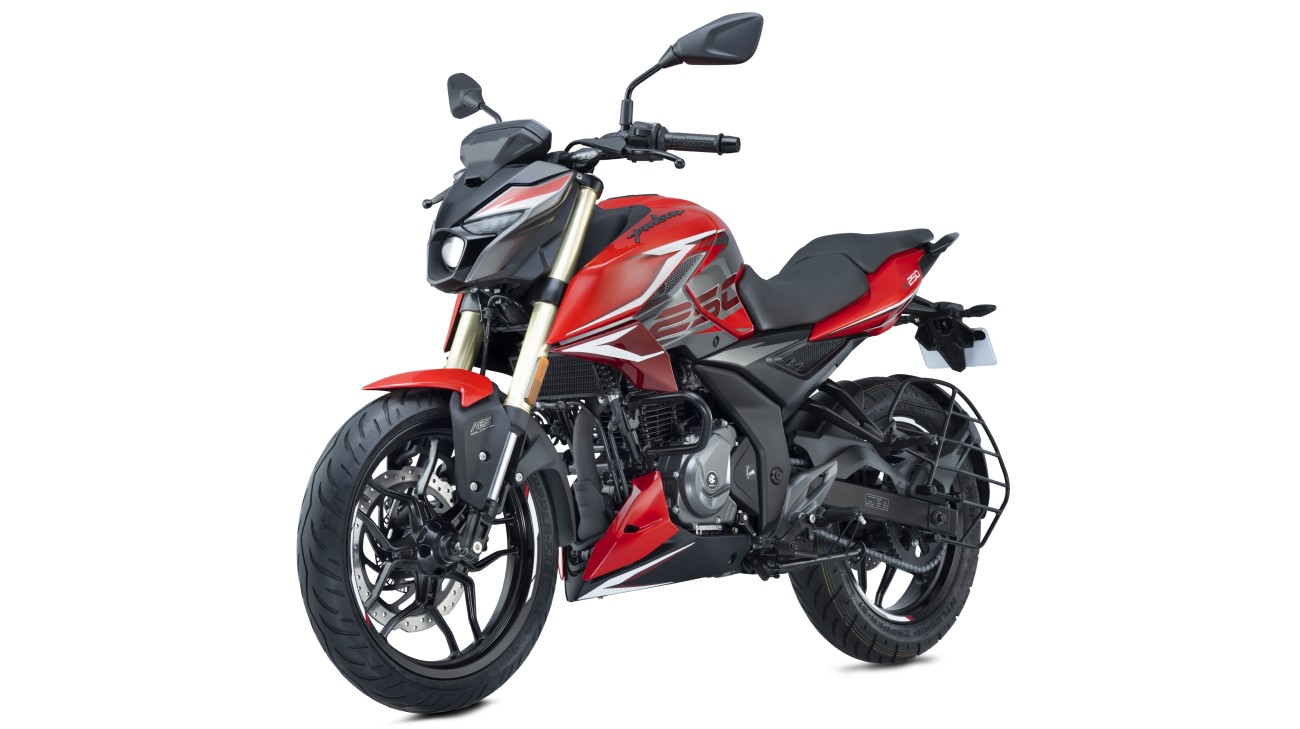 Pulsar N250 Red 04jpg