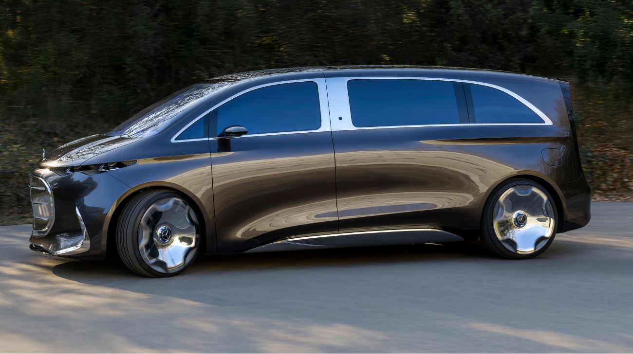 Mercedes' Vision V: The Lounge on Wheels