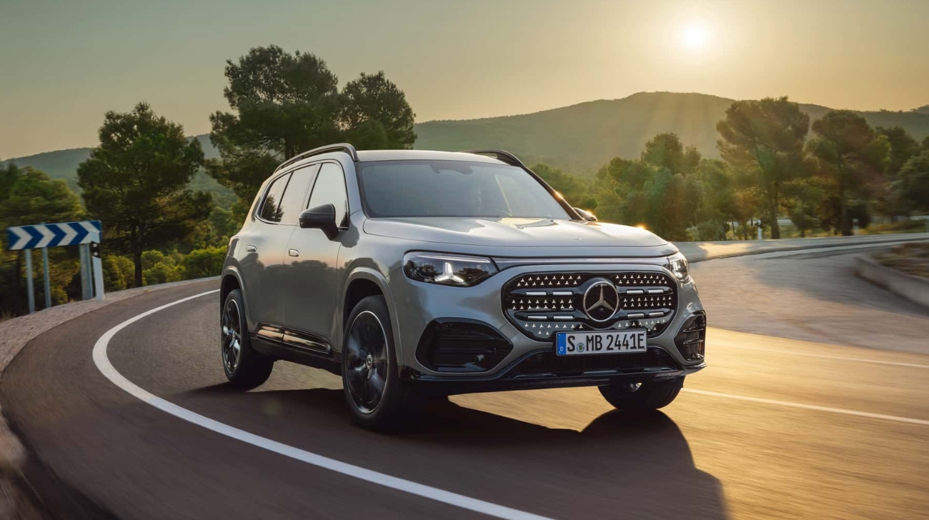 The updated Mercedes GLB gets more tech more room more range