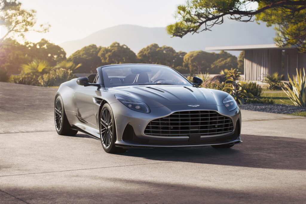 Aston Martin DB12 Volante | James Bond would love it !